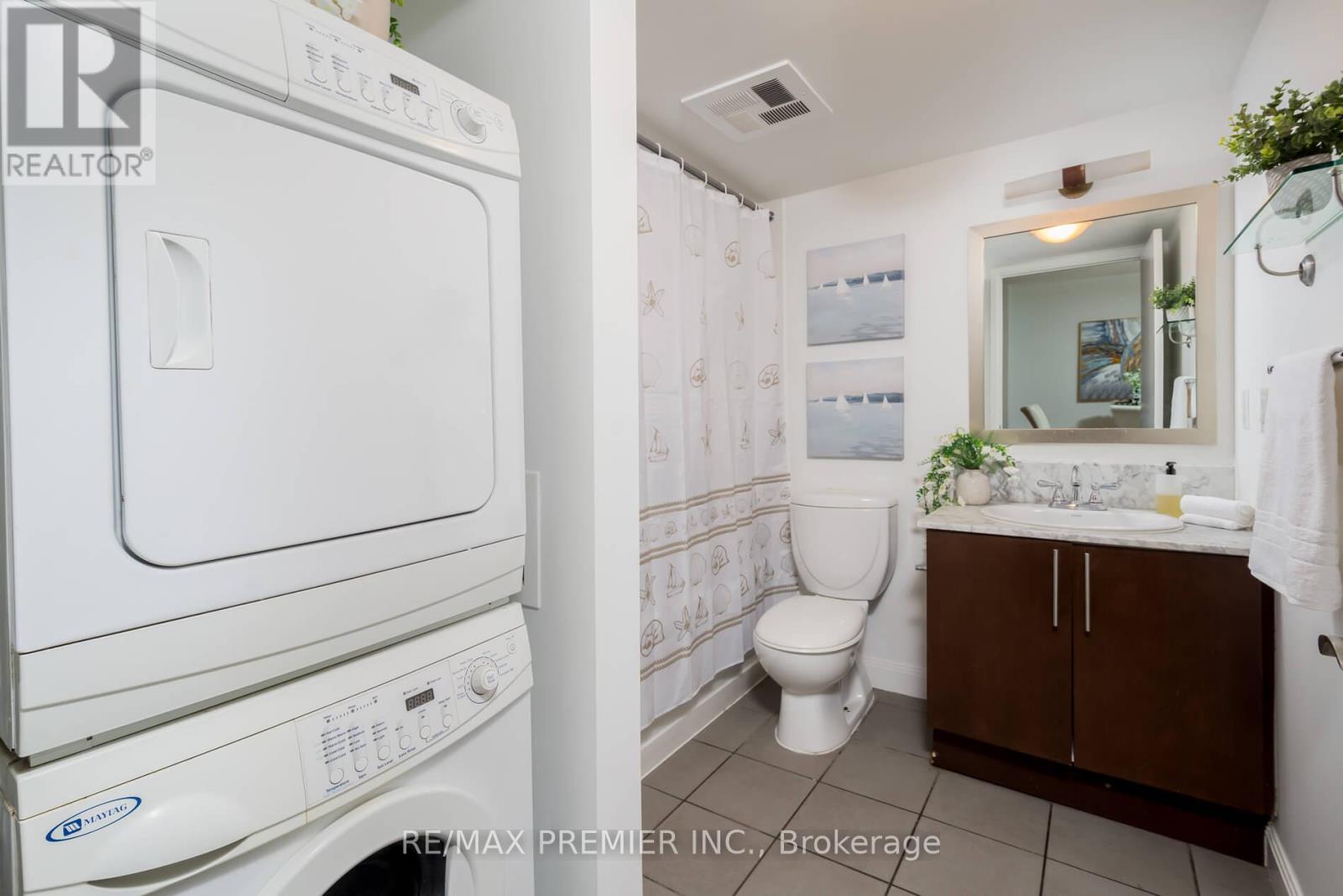 Photo 7 of 1512 2191 Yonge Street, Toronto ON