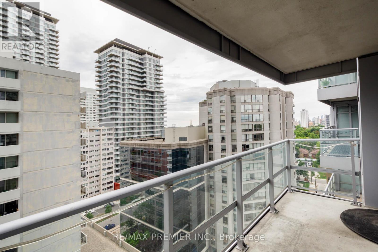 Photo 9 of 1512 2191 Yonge Street, Toronto ON
