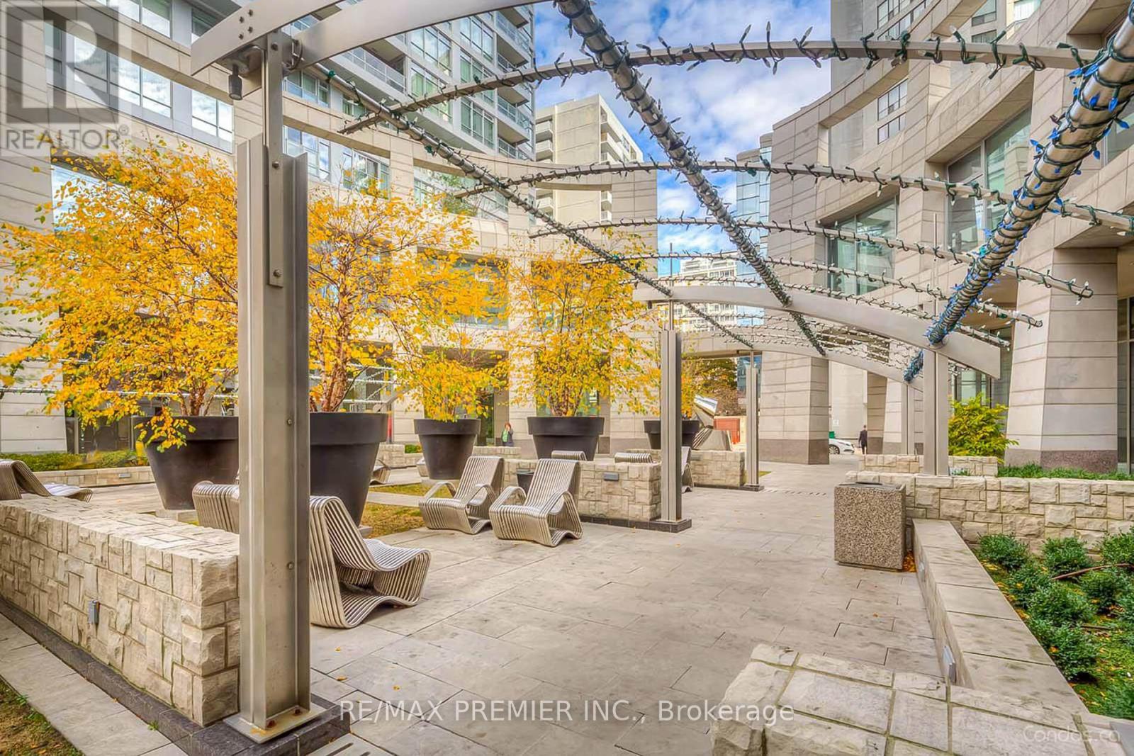 Photo 15 of 1512 2191 Yonge Street, Toronto ON