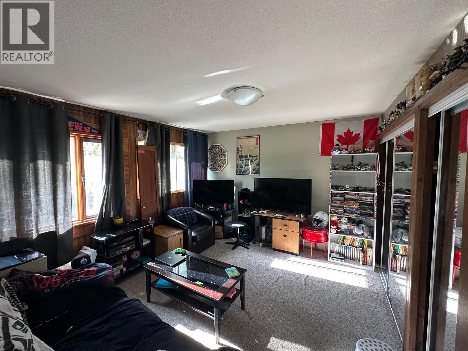Photo 10 of 609 Second Street, Nelson BC