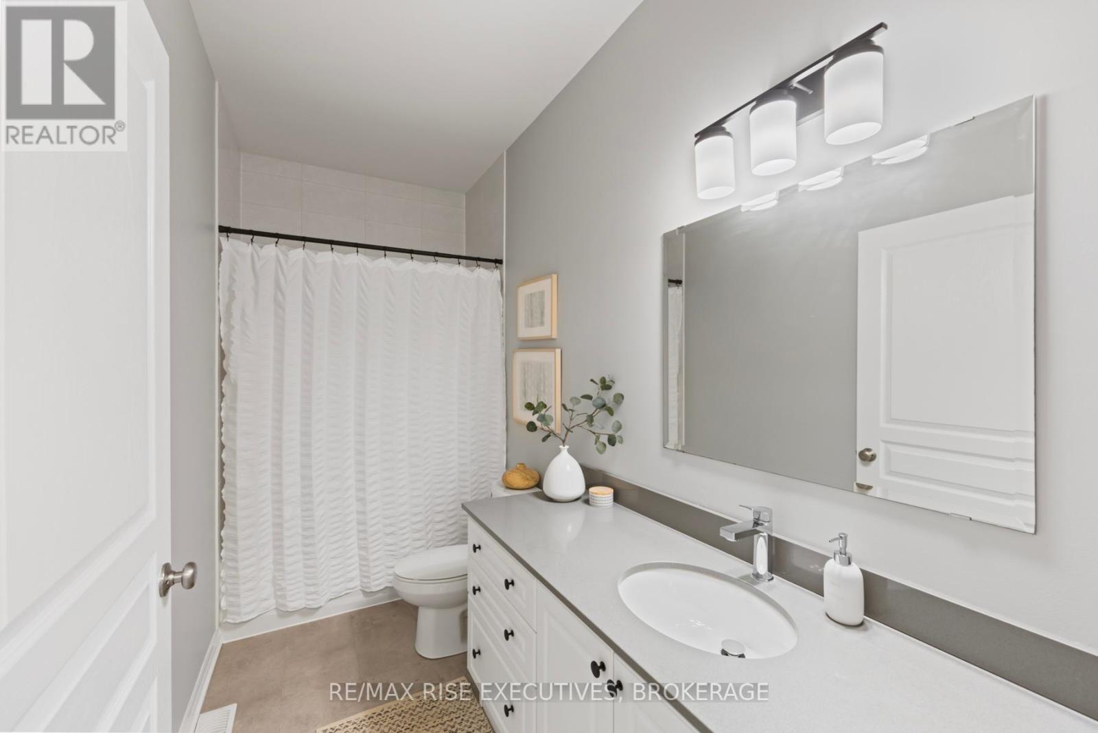 Photo 37 of 941 Edward Riley Drive, Kingston ON