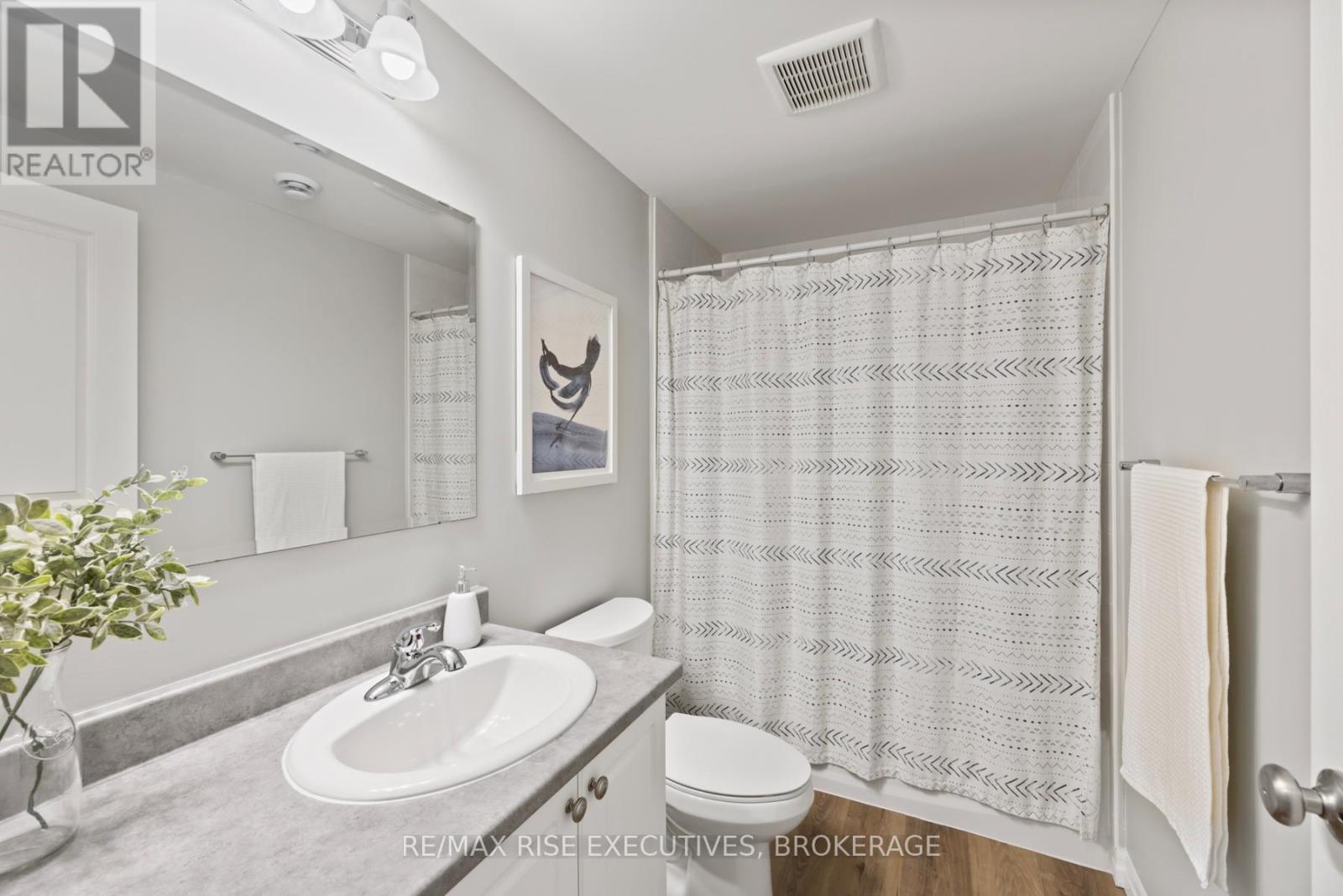 Photo 31 of 941 Edward Riley Drive, Kingston ON