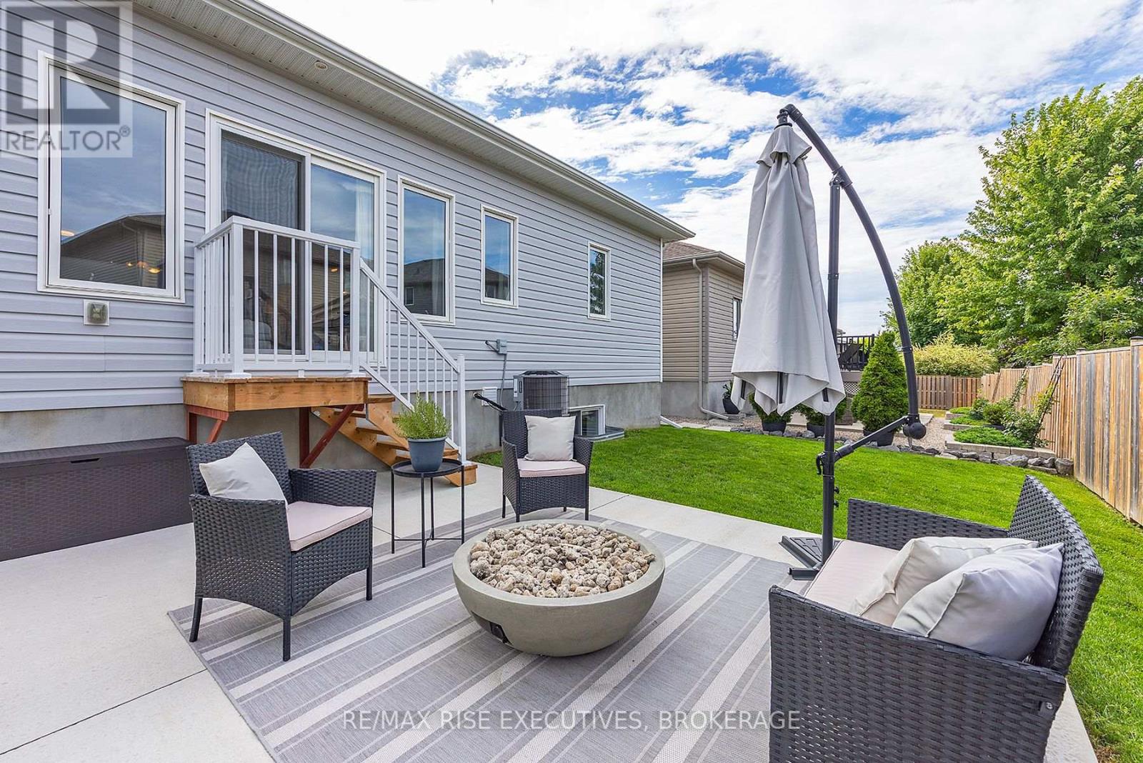 Photo 39 of 941 Edward Riley Drive, Kingston ON