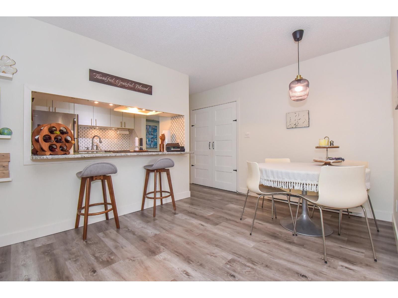 Photo 11 of 101 5906 176 A Street, Surrey BC