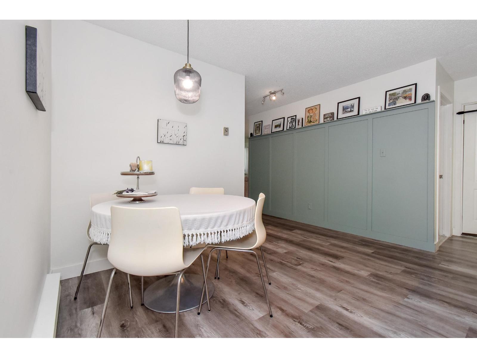 Photo 12 of 101 5906 176 A Street, Surrey BC