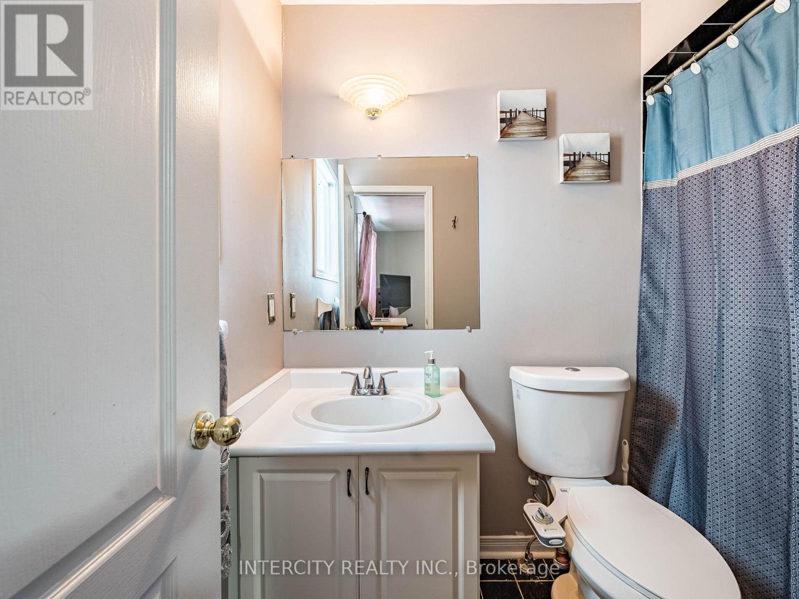 Photo 30 of 8 Wedgewood Place, Vaughan ON