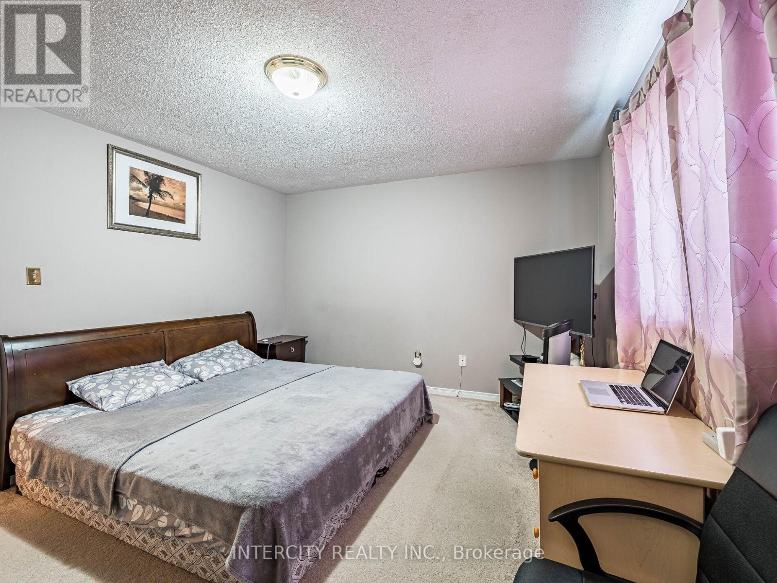 Photo 27 of 8 Wedgewood Place, Vaughan ON