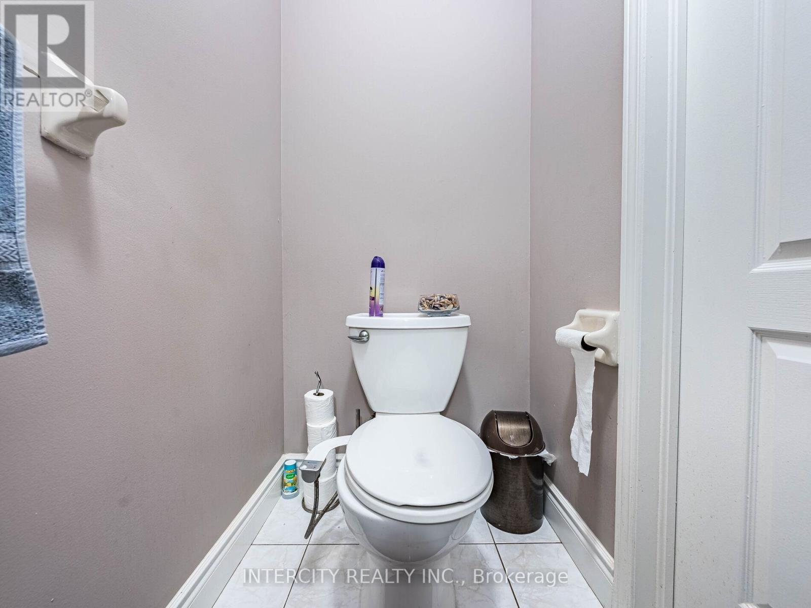 Photo 46 of 8 Wedgewood Place, Vaughan ON