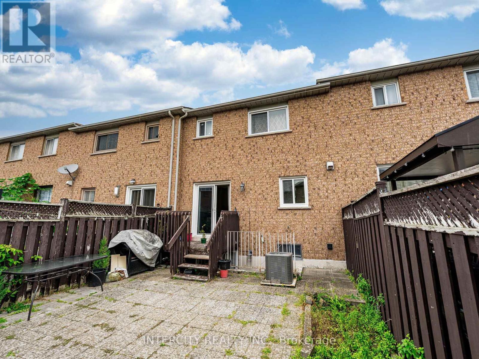 Photo 50 of 8 Wedgewood Place, Vaughan ON