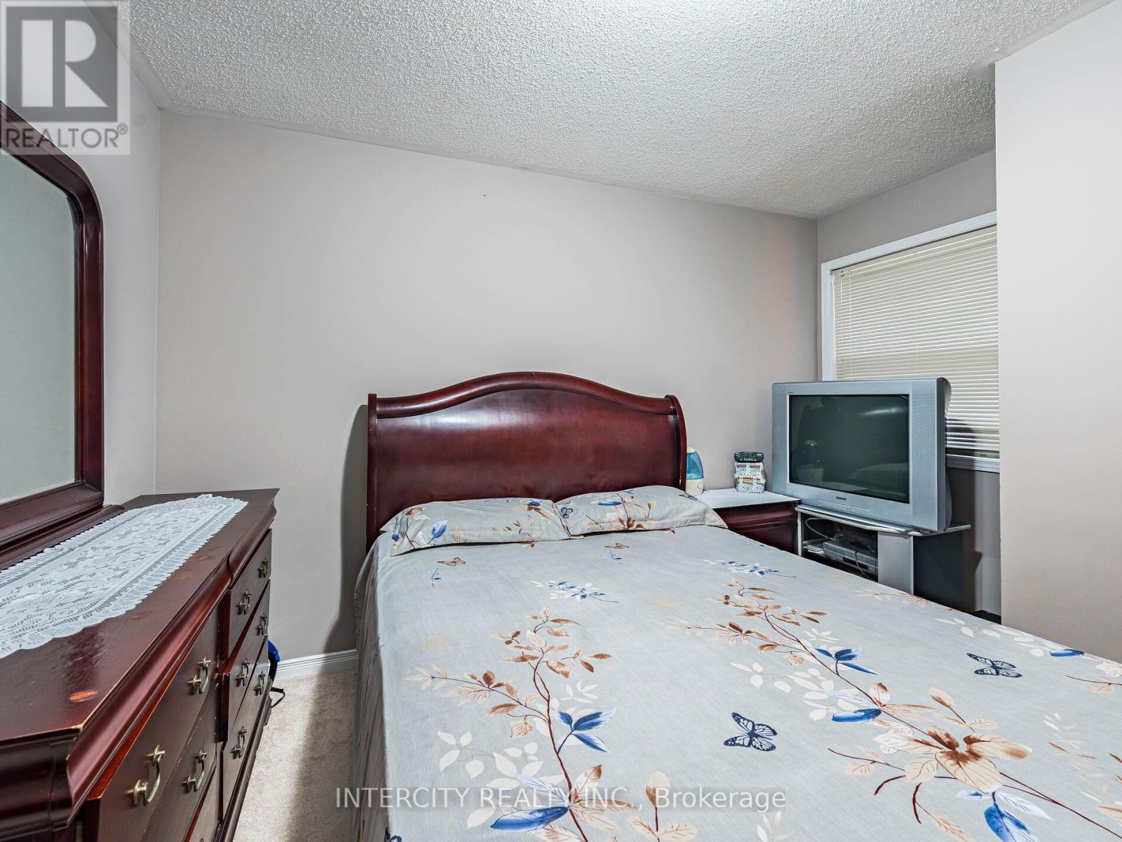 Photo 33 of 8 Wedgewood Place, Vaughan ON