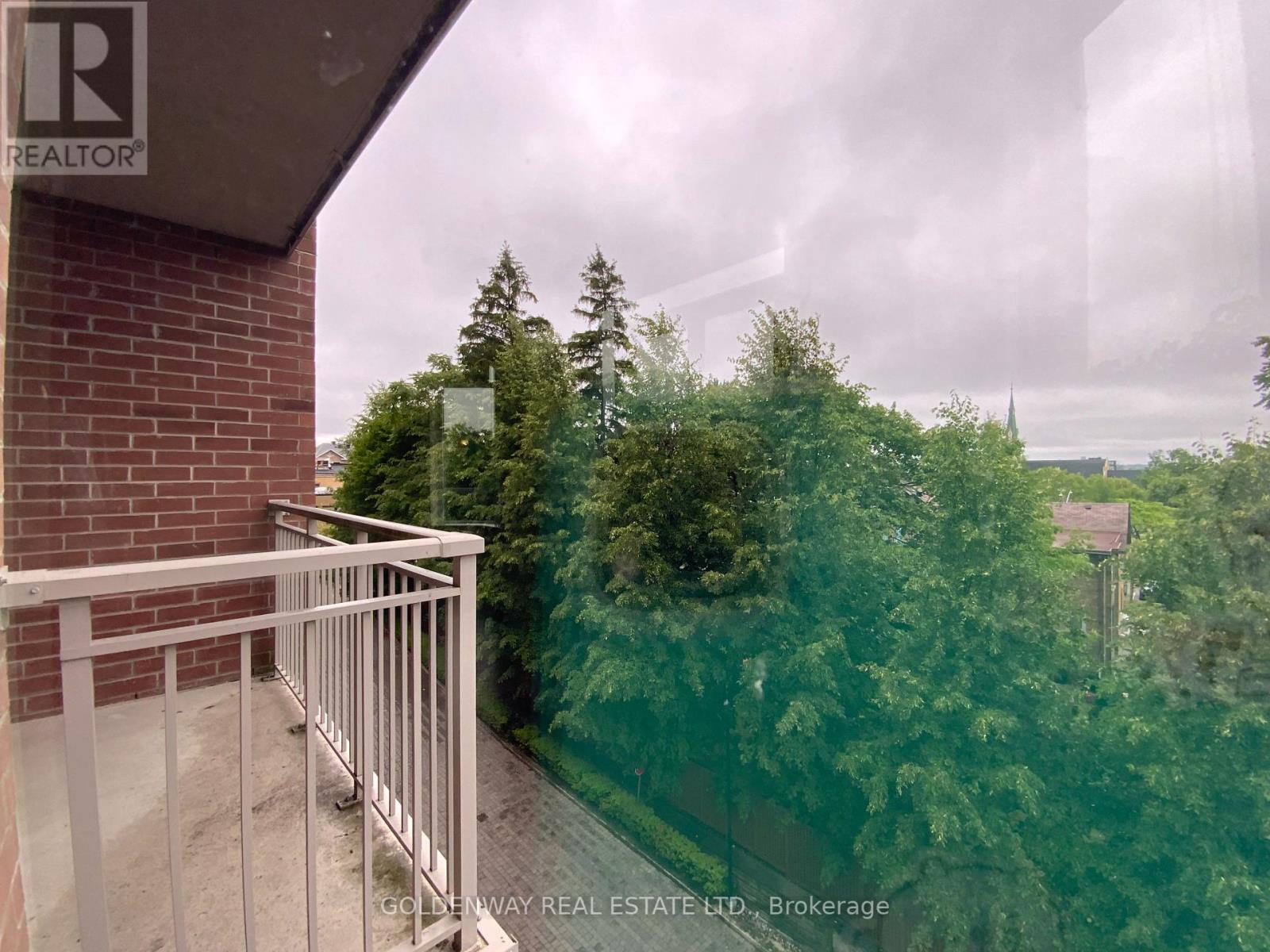 Photo 22 of 315 10101 Yonge Street, Richmond Hill ON