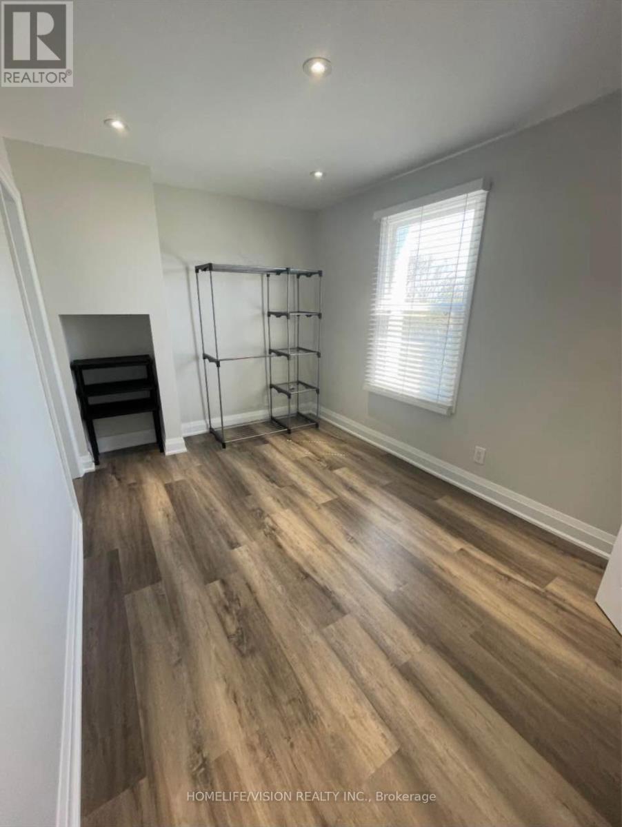 Photo 2 of 6273 Yonge Street, Innisfil ON