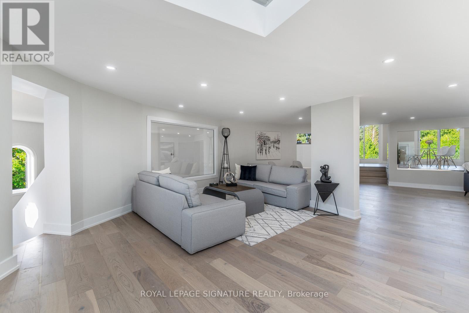 Photo 10 of 21375 Brock Road, Georgina ON