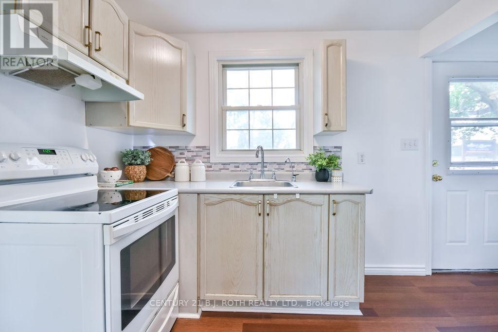 Photo 13 of 1143 Bayfield Street, Springwater ON