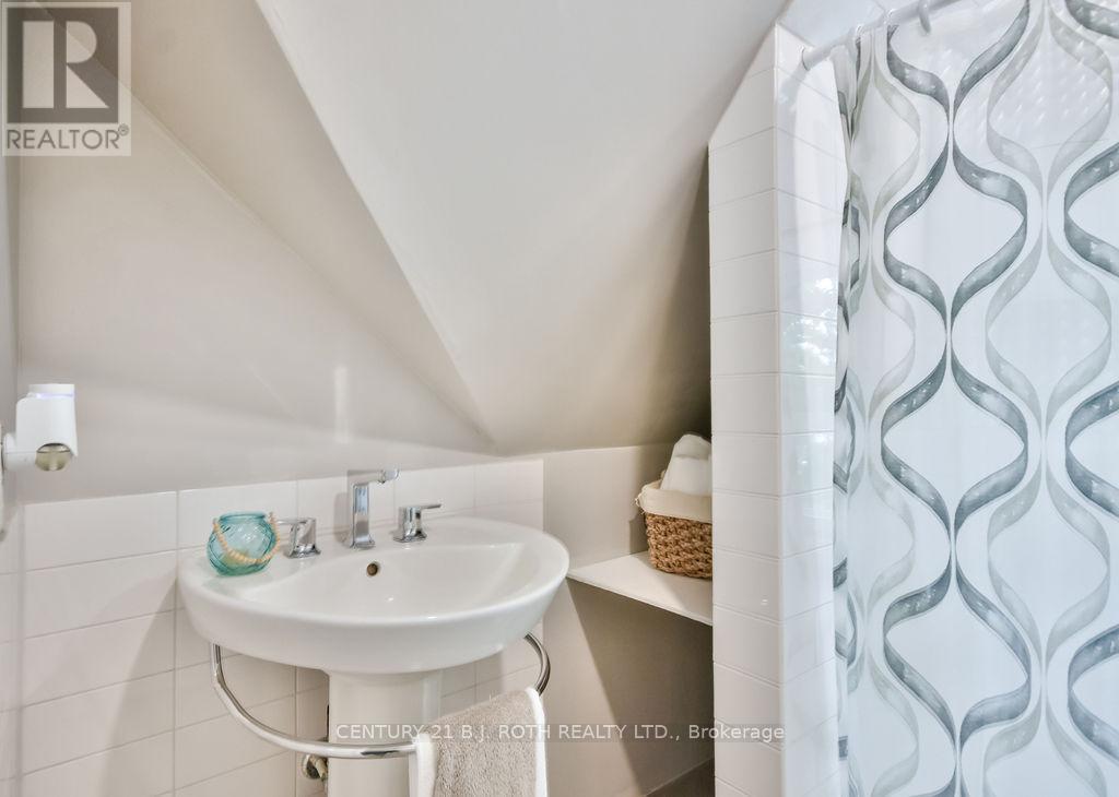 Photo 21 of 1143 Bayfield Street, Springwater ON