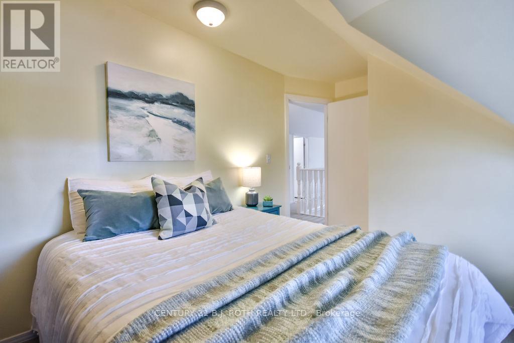 Photo 28 of 1143 Bayfield Street, Springwater ON