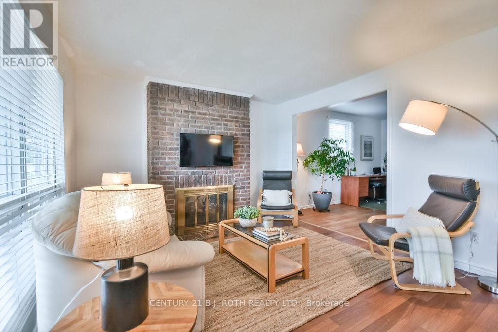 Photo 4 of 1143 Bayfield Street, Springwater ON