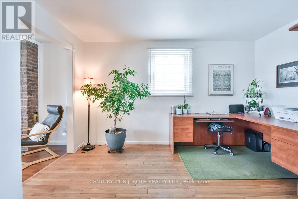 Photo 7 of 1143 Bayfield Street, Springwater ON