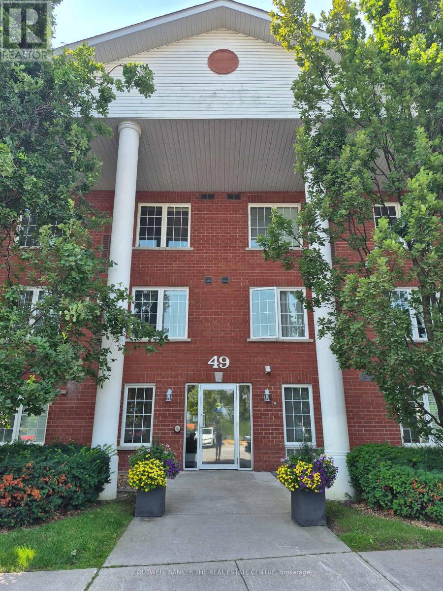 Photo 4 of 212 49 Jacobs Terrace, Barrie ON