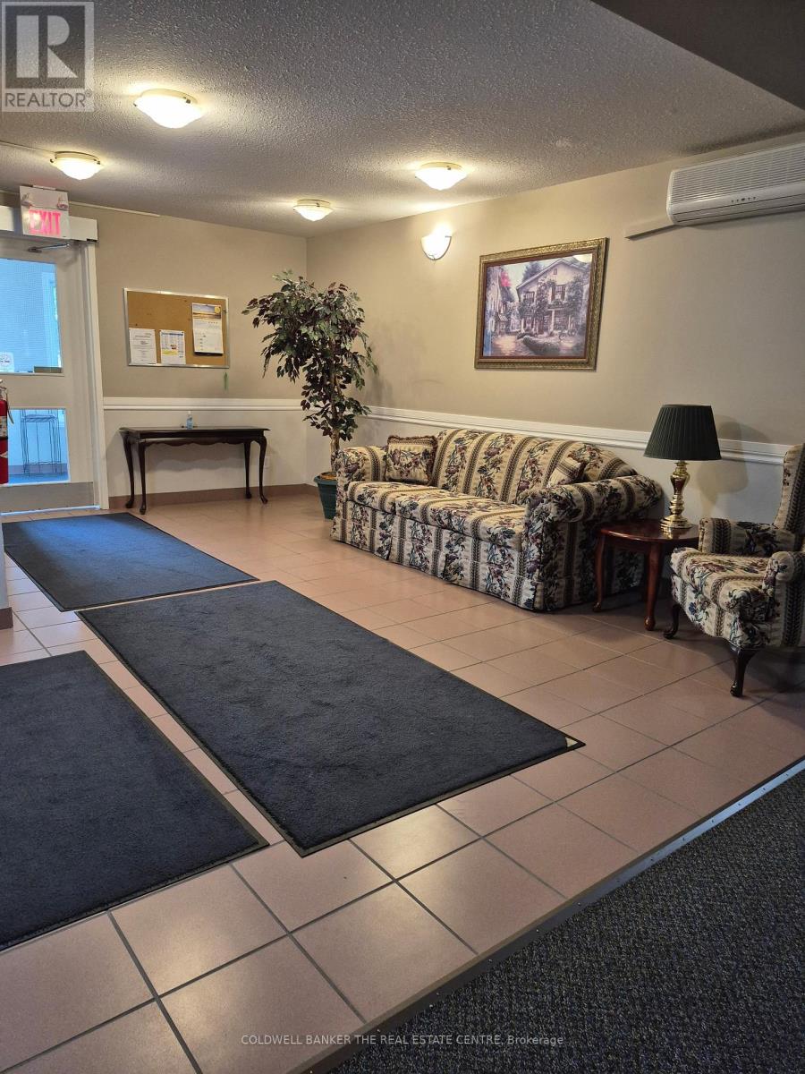 Photo 3 of 212 49 Jacobs Terrace, Barrie ON