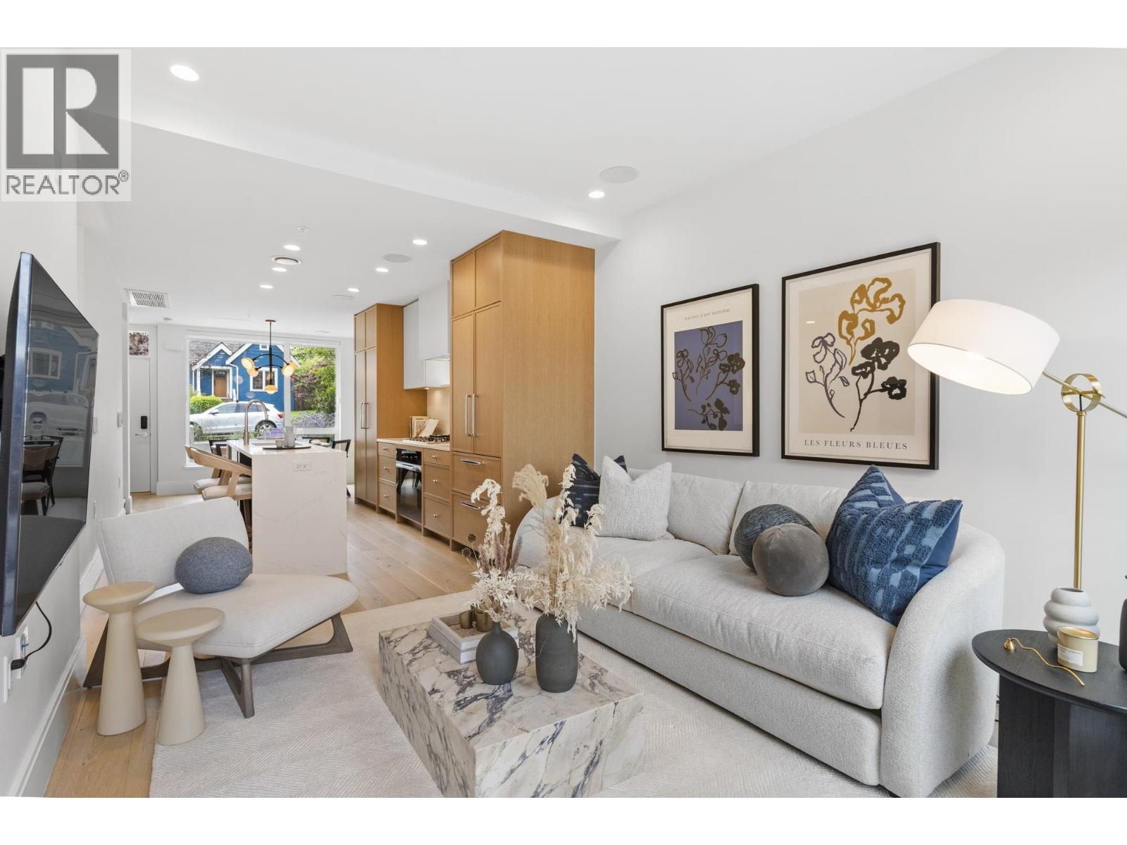 Photo 17 of 555 W 26th Avenue, Vancouver BC