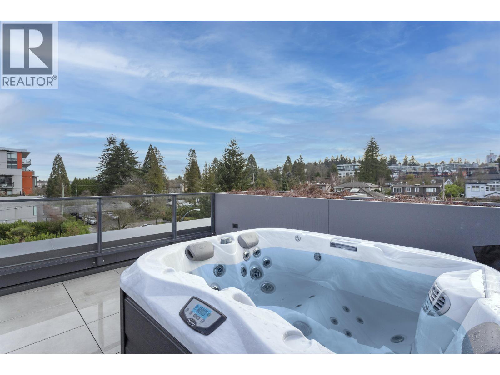 Photo 38 of 555 W 26th Avenue, Vancouver BC