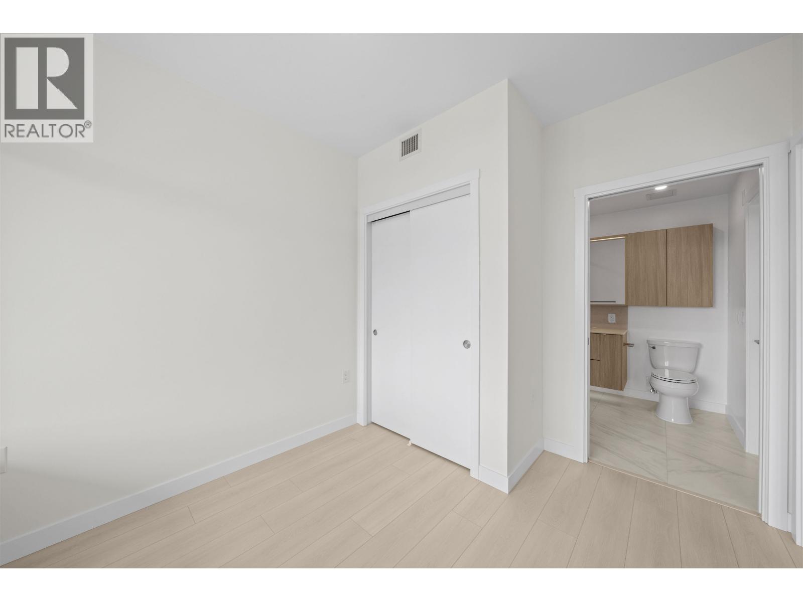 Photo 4 of 906 626 Claremont Street, Coquitlam BC