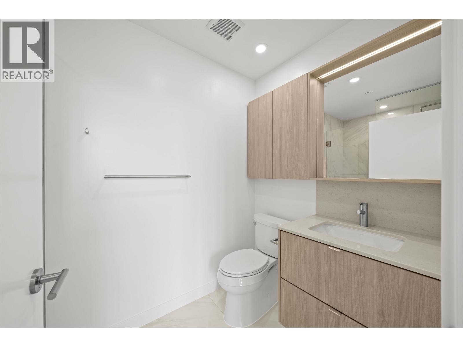 Photo 13 of 906 626 Claremont Street, Coquitlam BC