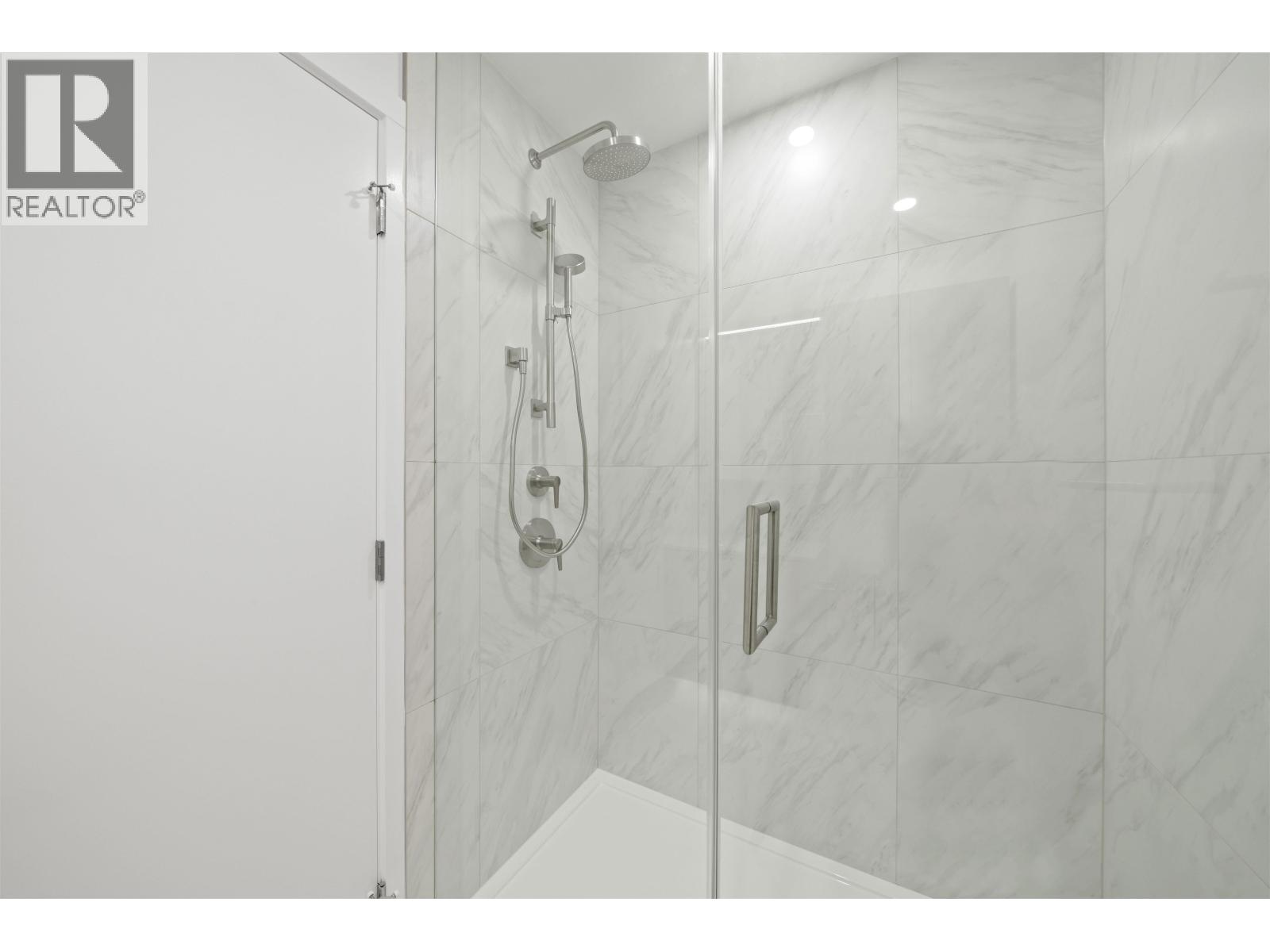 Photo 15 of 906 626 Claremont Street, Coquitlam BC