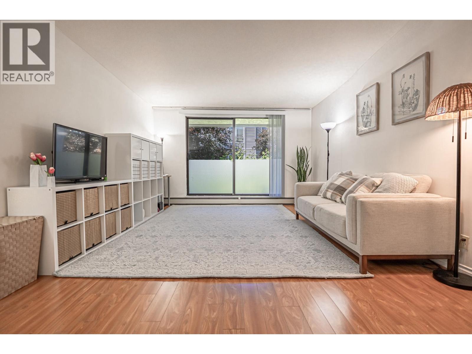 Photo 3 of 203 5471 Arcadia Road, Richmond BC