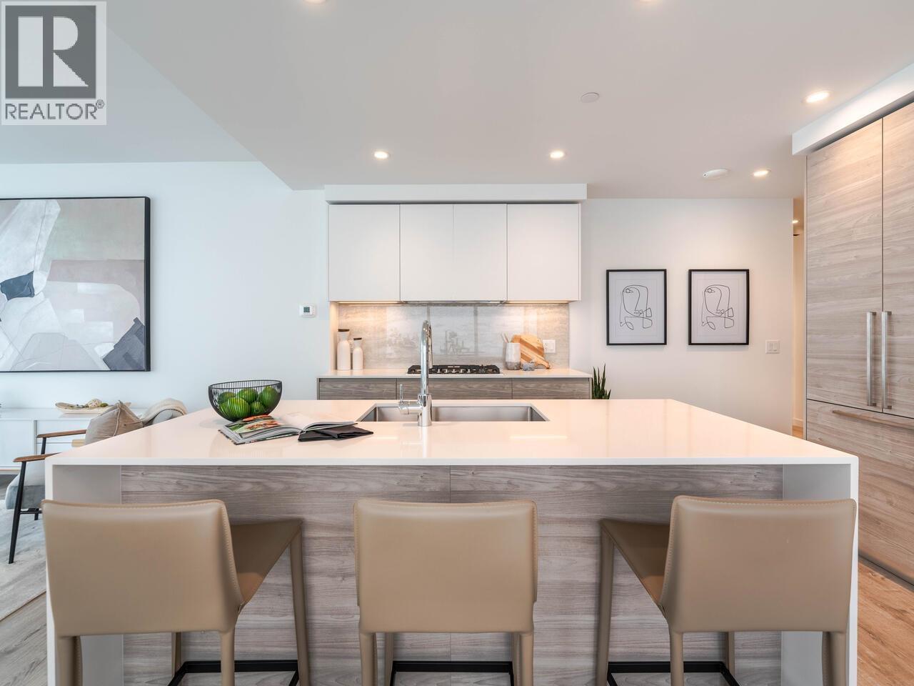 Photo 2 of 3004 680 Quayside Drive, New Westminster BC