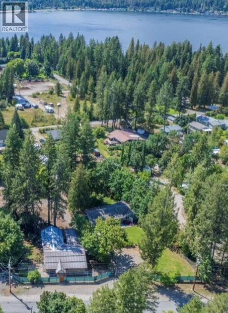 9&11 KINGSLEY Road, Christina Lake