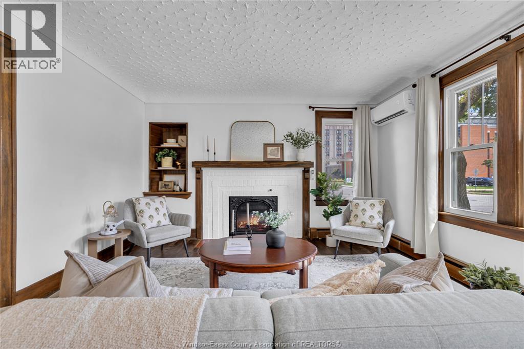 Photo 9 of 2195 Kildare Road, Windsor ON