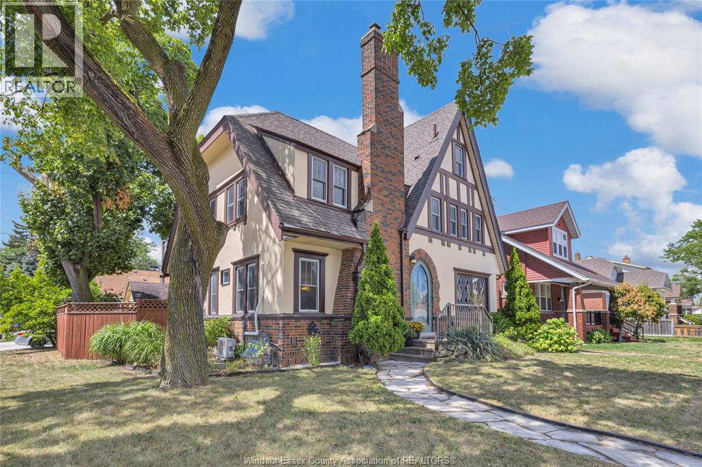 Photo 29 of 2195 Kildare Road, Windsor ON