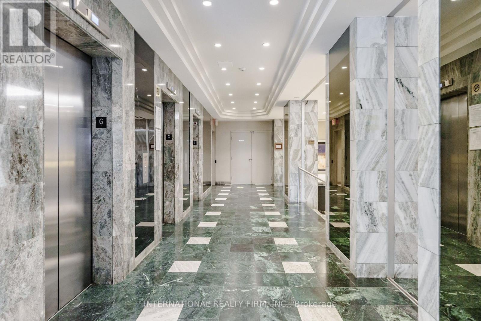 Photo 14 of 1612 4460 Tucana Court, Mississauga ON