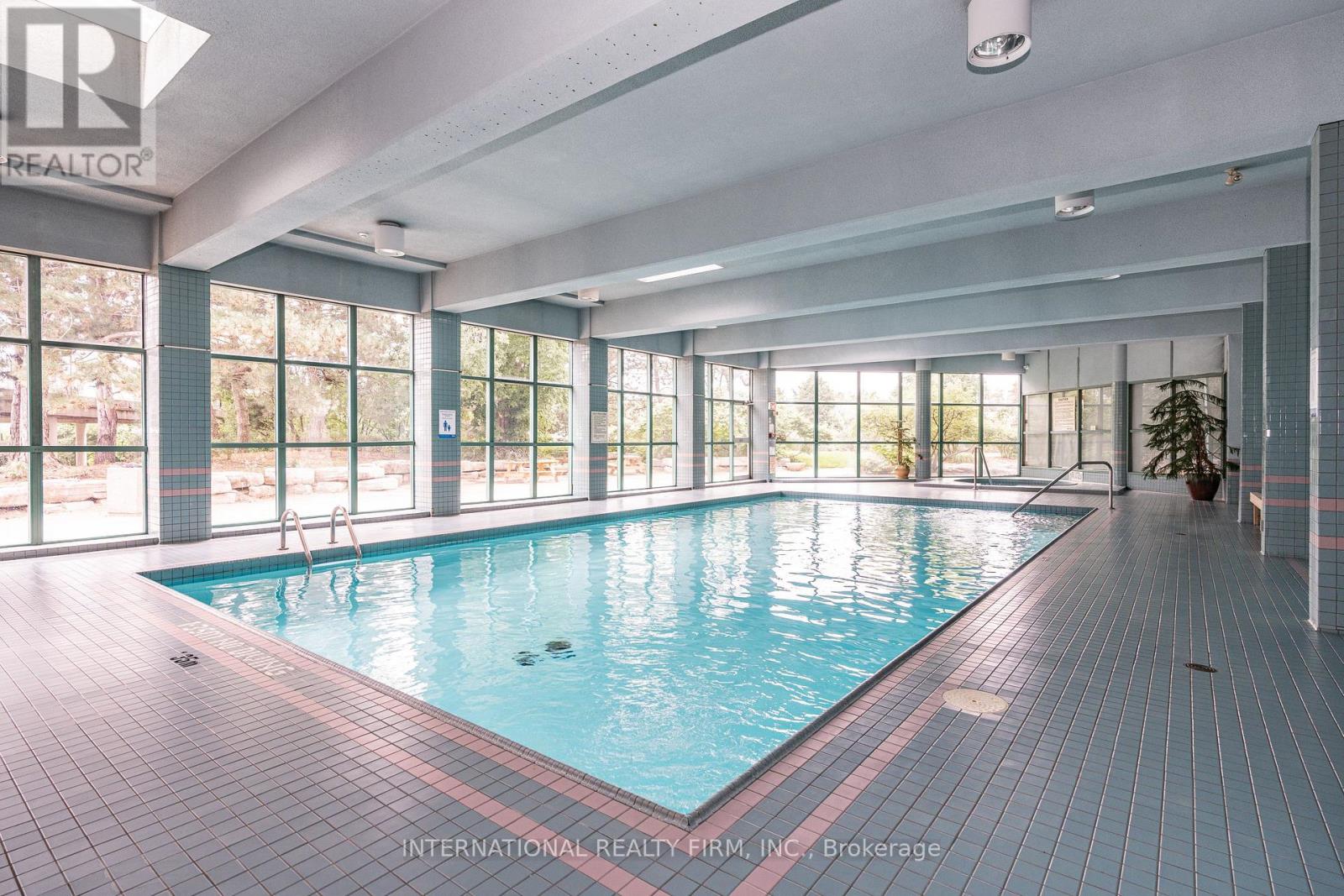 Photo 1 of 1612 4460 Tucana Court, Mississauga ON
