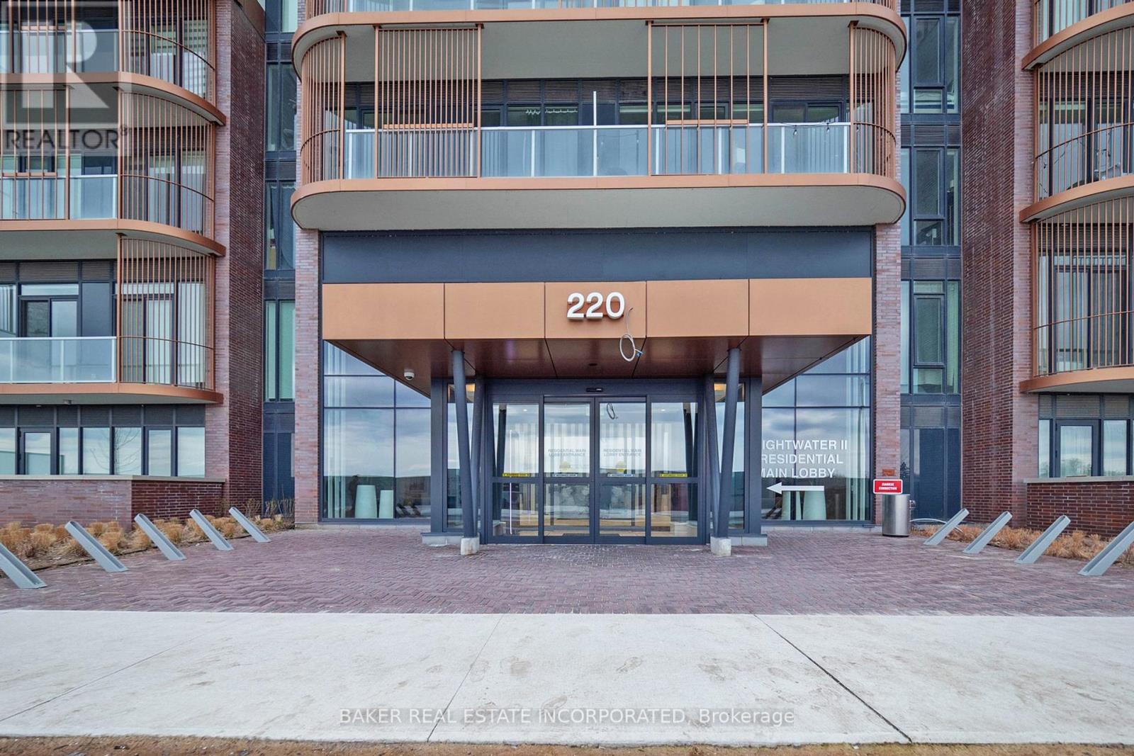Photo 14 of 815 220 Missinnihe Way, Mississauga ON