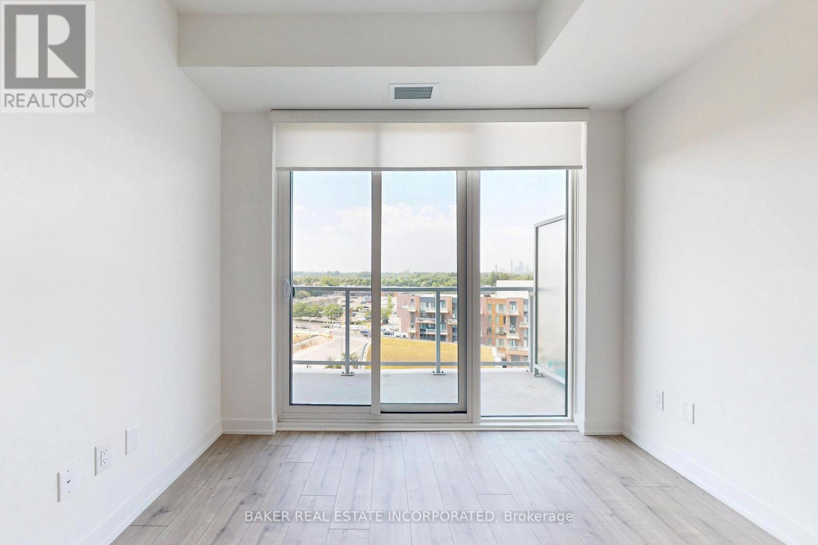 Photo 18 of 815 220 Missinnihe Way, Mississauga ON