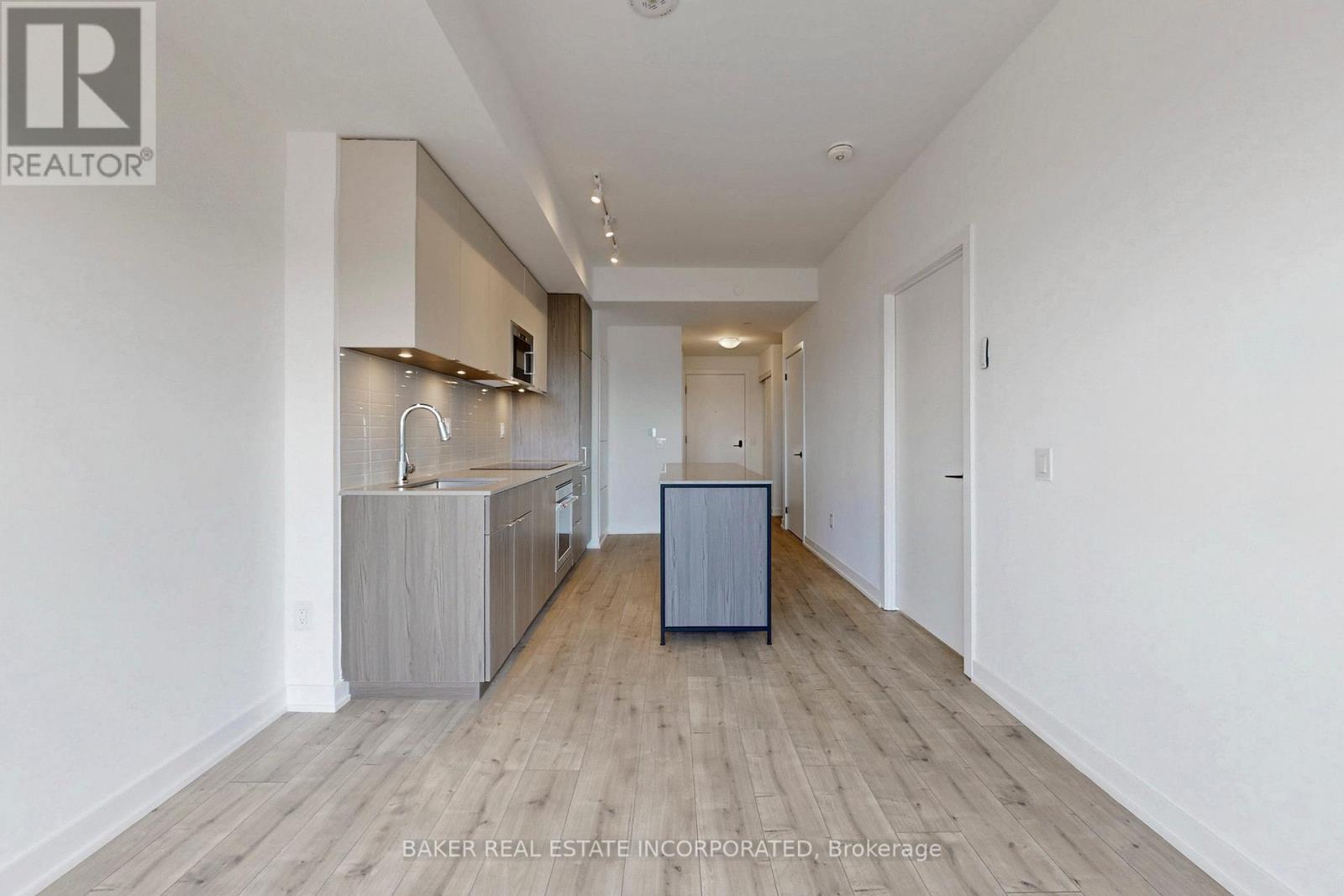 Photo 21 of 815 220 Missinnihe Way, Mississauga ON