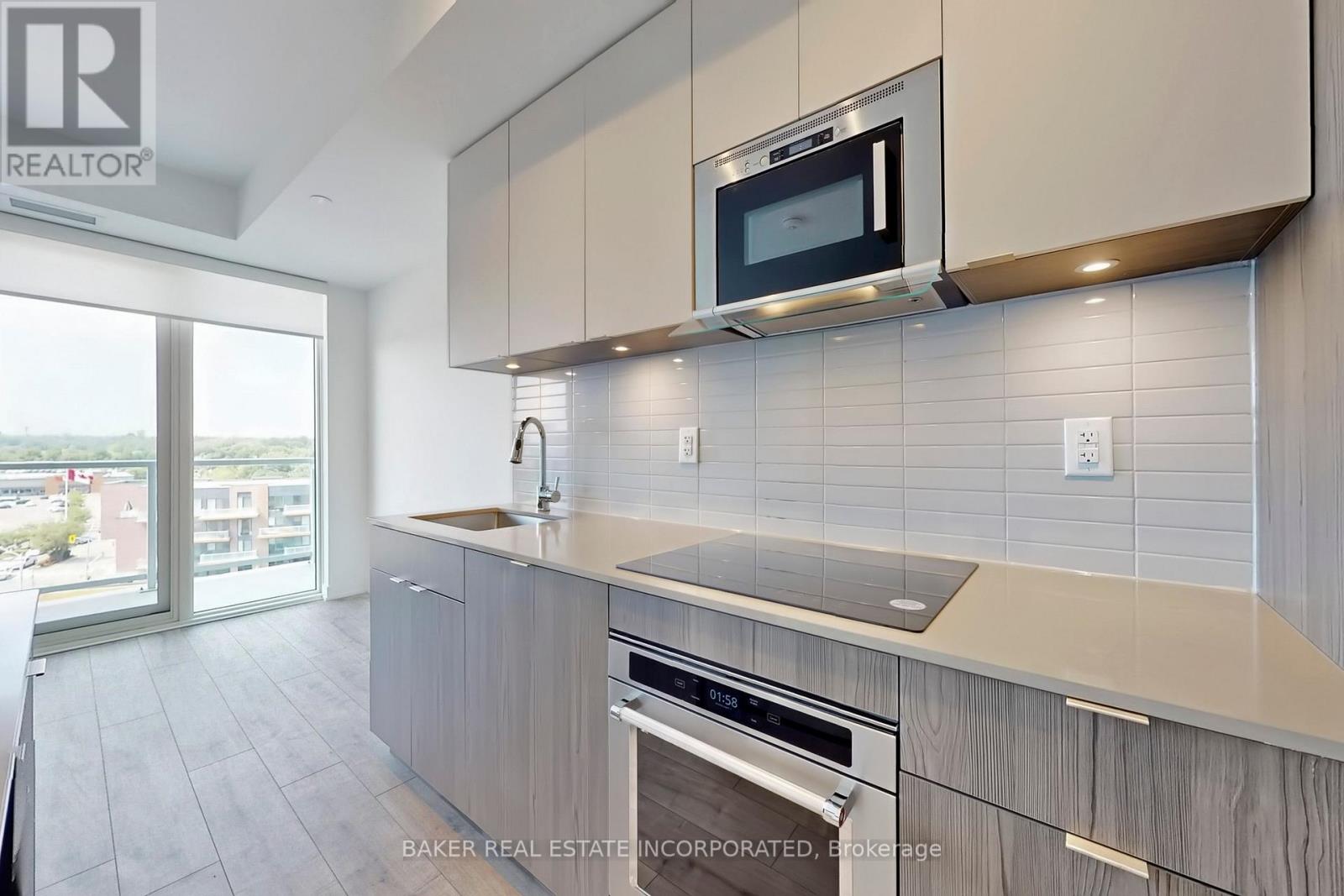 Photo 25 of 815 220 Missinnihe Way, Mississauga ON