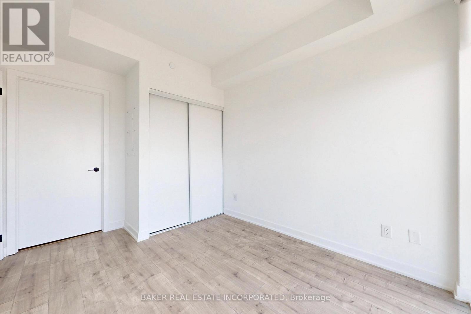 Photo 27 of 815 220 Missinnihe Way, Mississauga ON