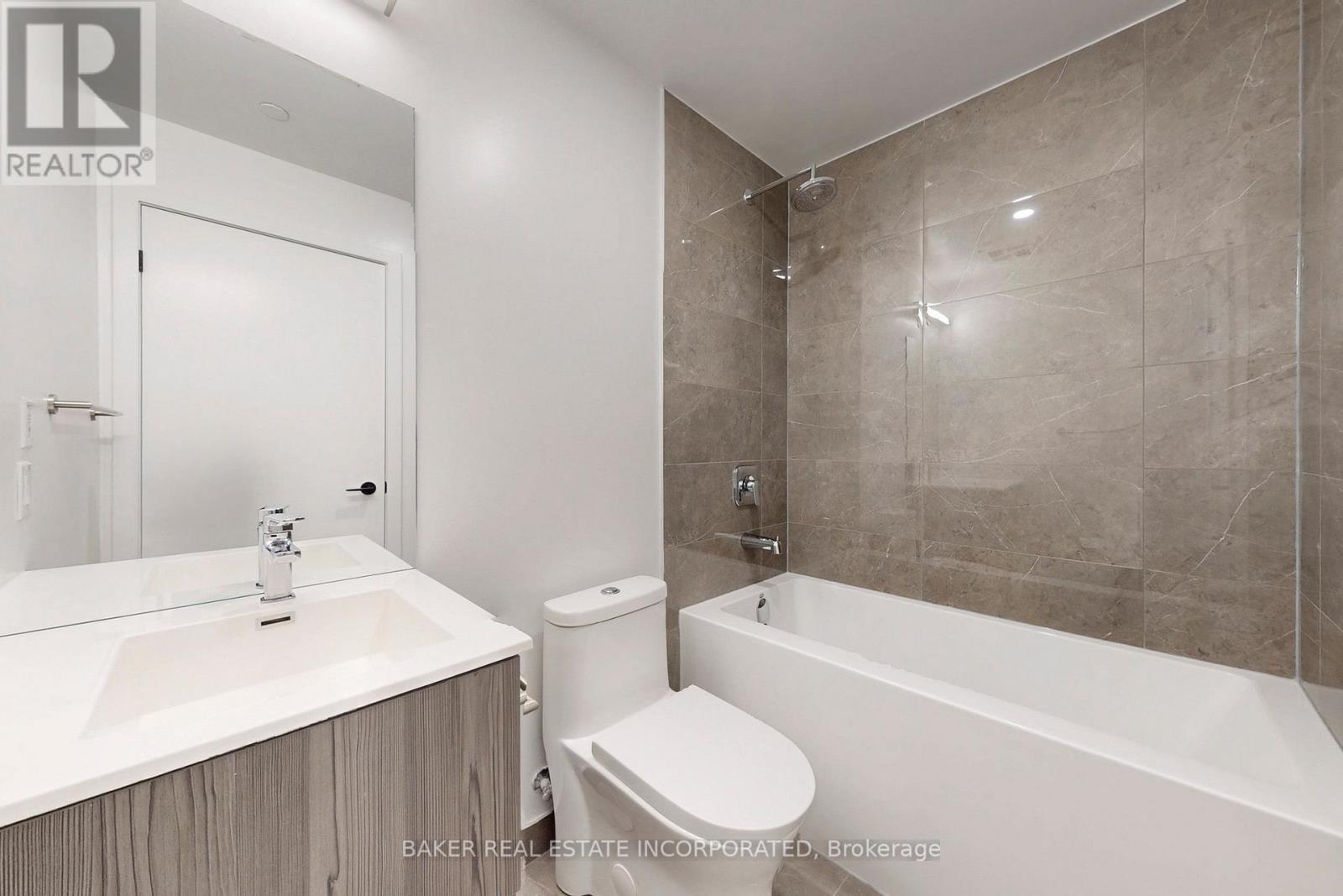 Photo 34 of 815 220 Missinnihe Way, Mississauga ON