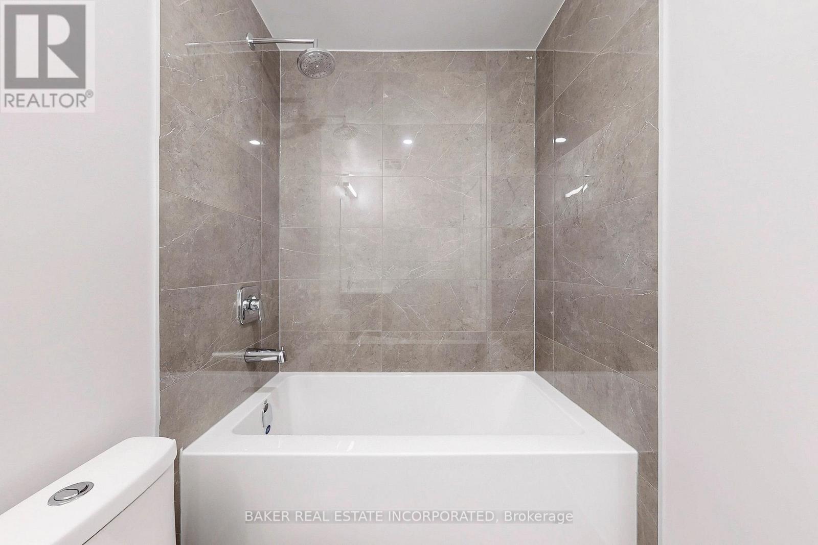 Photo 36 of 815 220 Missinnihe Way, Mississauga ON