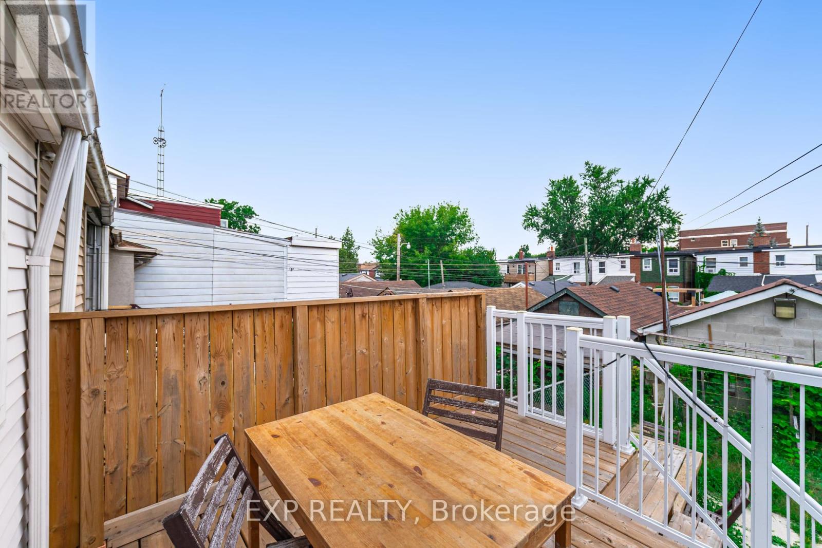 Photo 27 of 214 Silverthorn Avenue, Toronto ON
