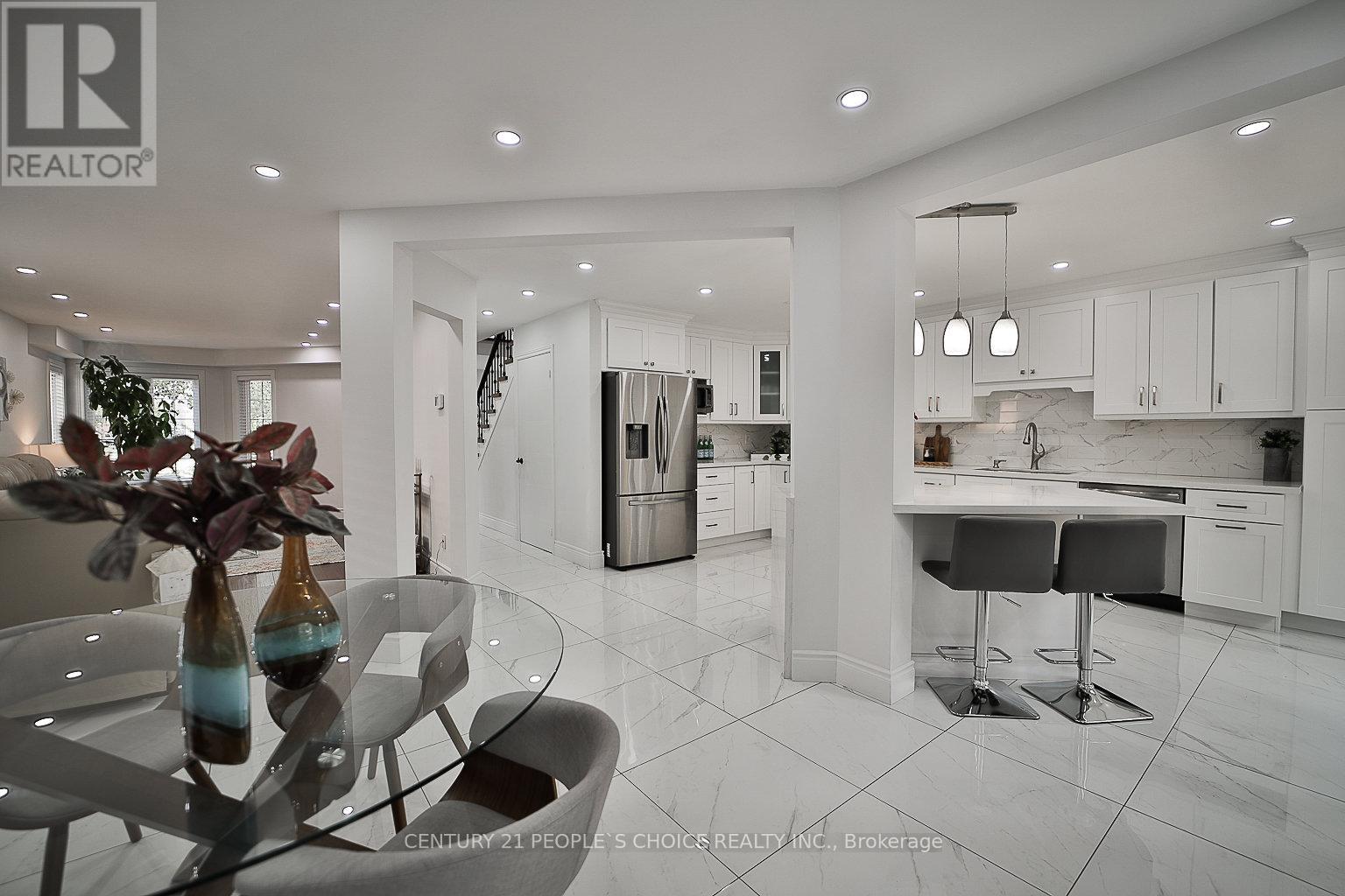 Photo 5 of 3596 Nutcracker Drive, Mississauga ON