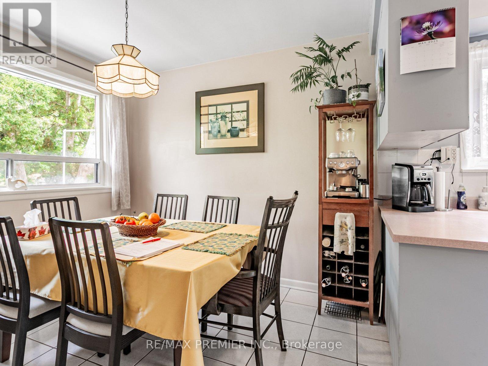 Photo 16 of 32 Genthorn Avenue, Toronto ON