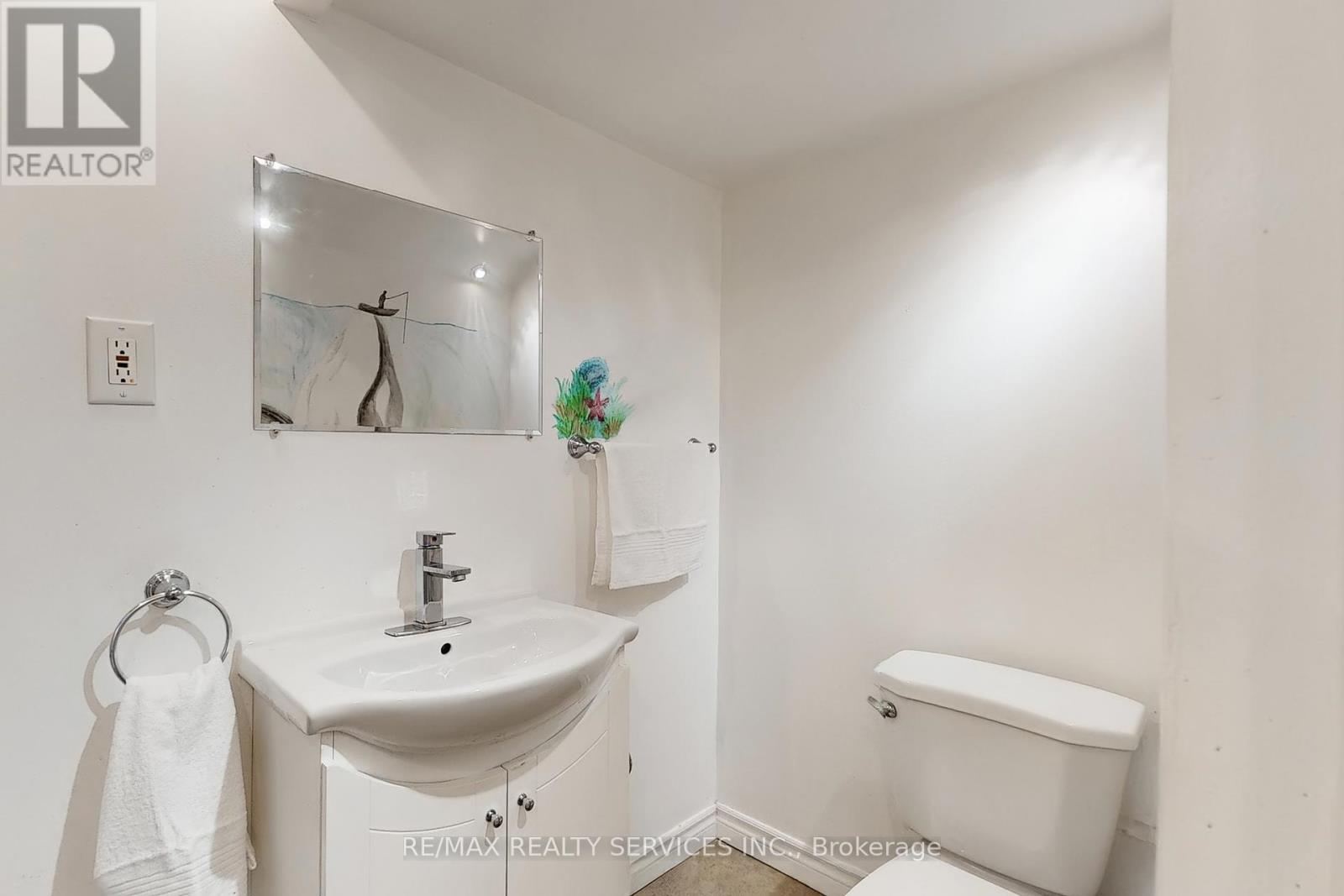 Photo 31 of 10 Minton Place, Brampton ON