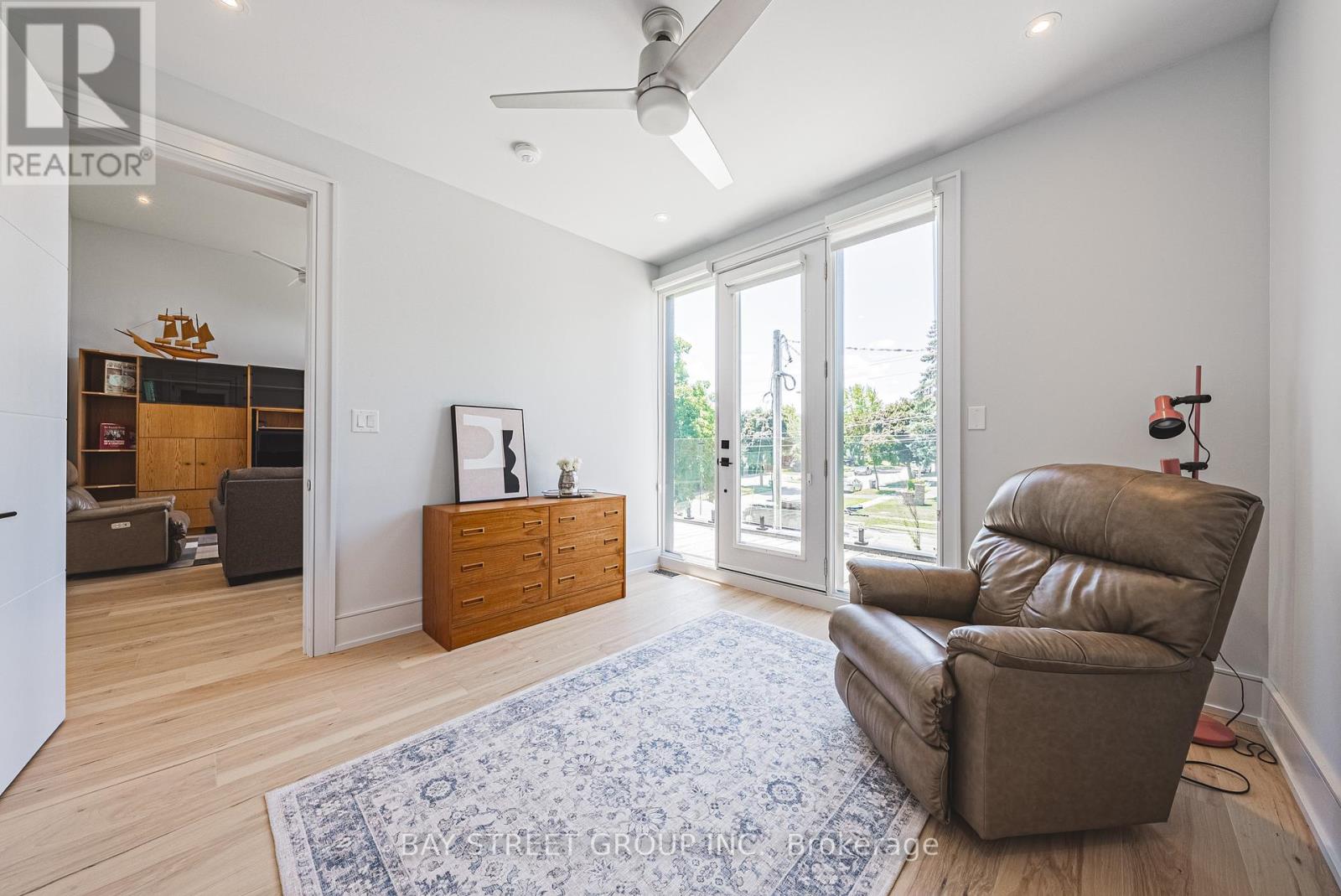 Photo 35 of 2267 Fifth Line W, Mississauga ON