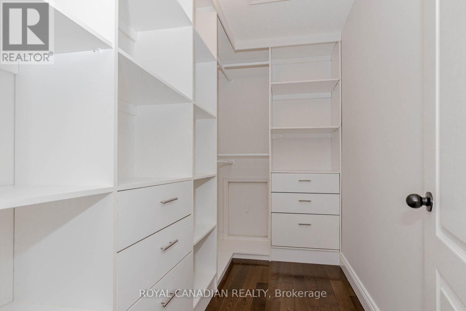 Photo 40 of 5180 Blue Spruce Avenue, Burlington ON