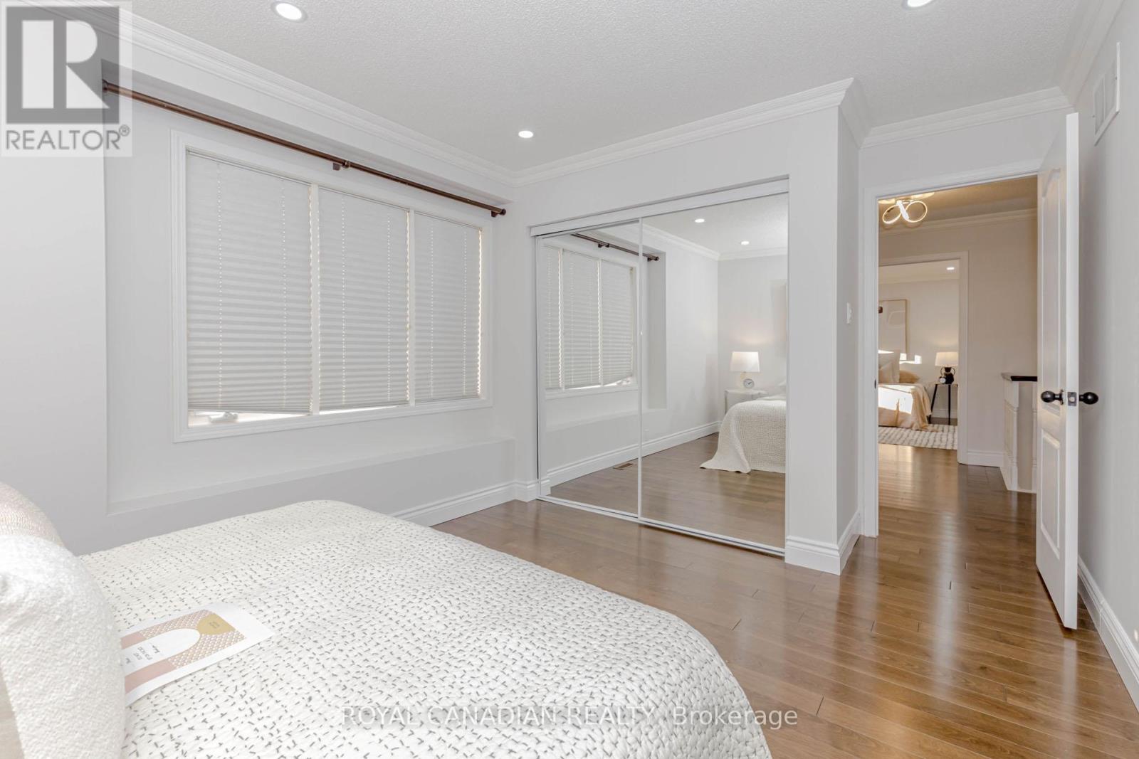 Photo 34 of 5180 Blue Spruce Avenue, Burlington ON